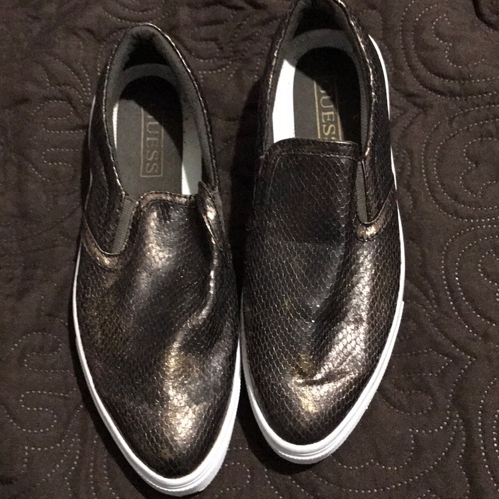 Sneakers flat